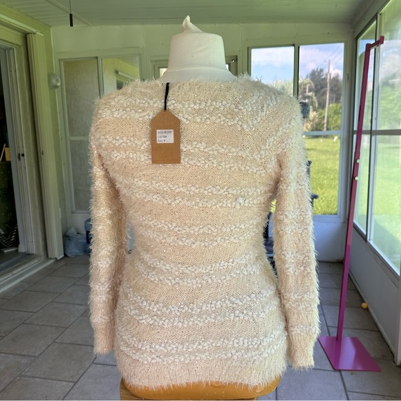 Katsumi Soft  Cozy Long Sleeve Pull Over Casual Sweater SzM - Picture 6 of 9